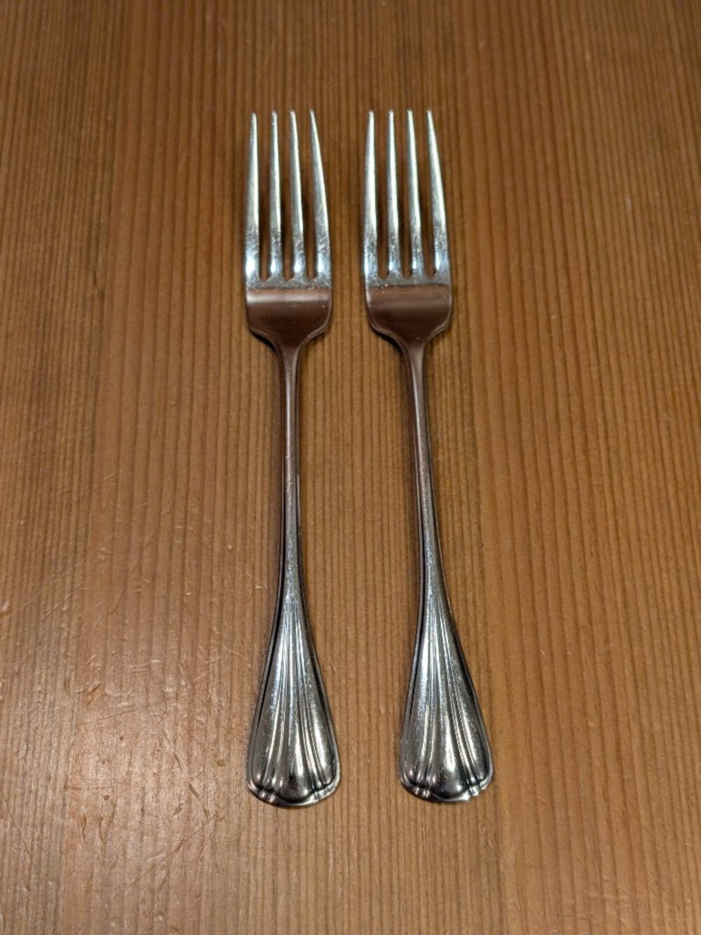 Lot of 2 Oneida Ltd. Deluxe GRAND MANOR Stainless Steel 7 3/8" Dinner Fork Set